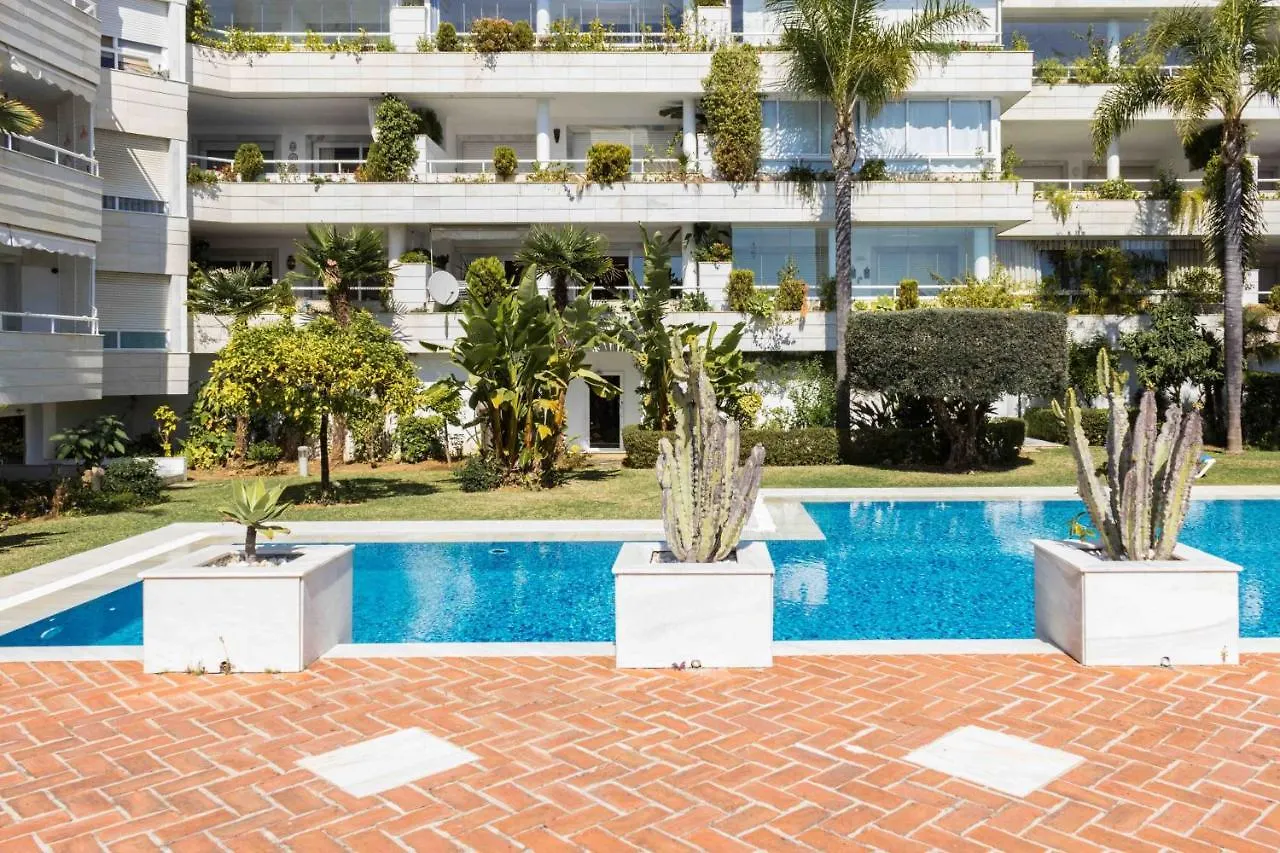 Apartamento Puerta De ماربيا